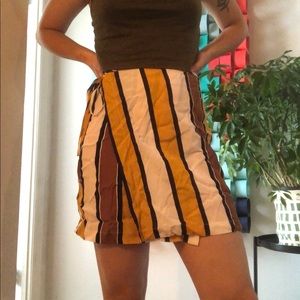 Reformation wrap mini skirt 💛